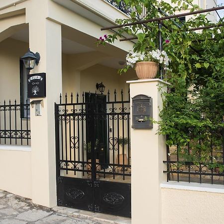 Elia Apartments Chrisso Delfos Exterior foto
