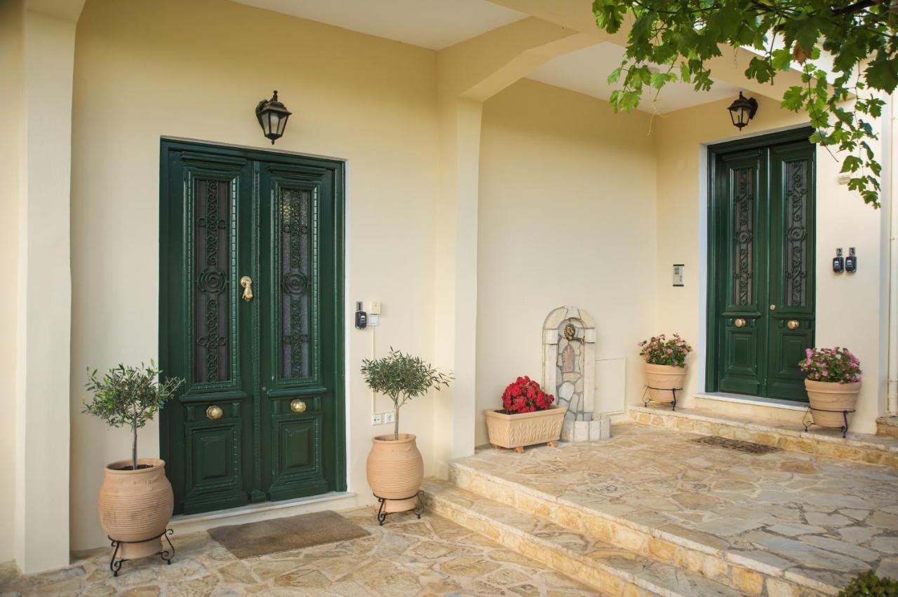Elia Apartments Chrisso Delfos Exterior foto