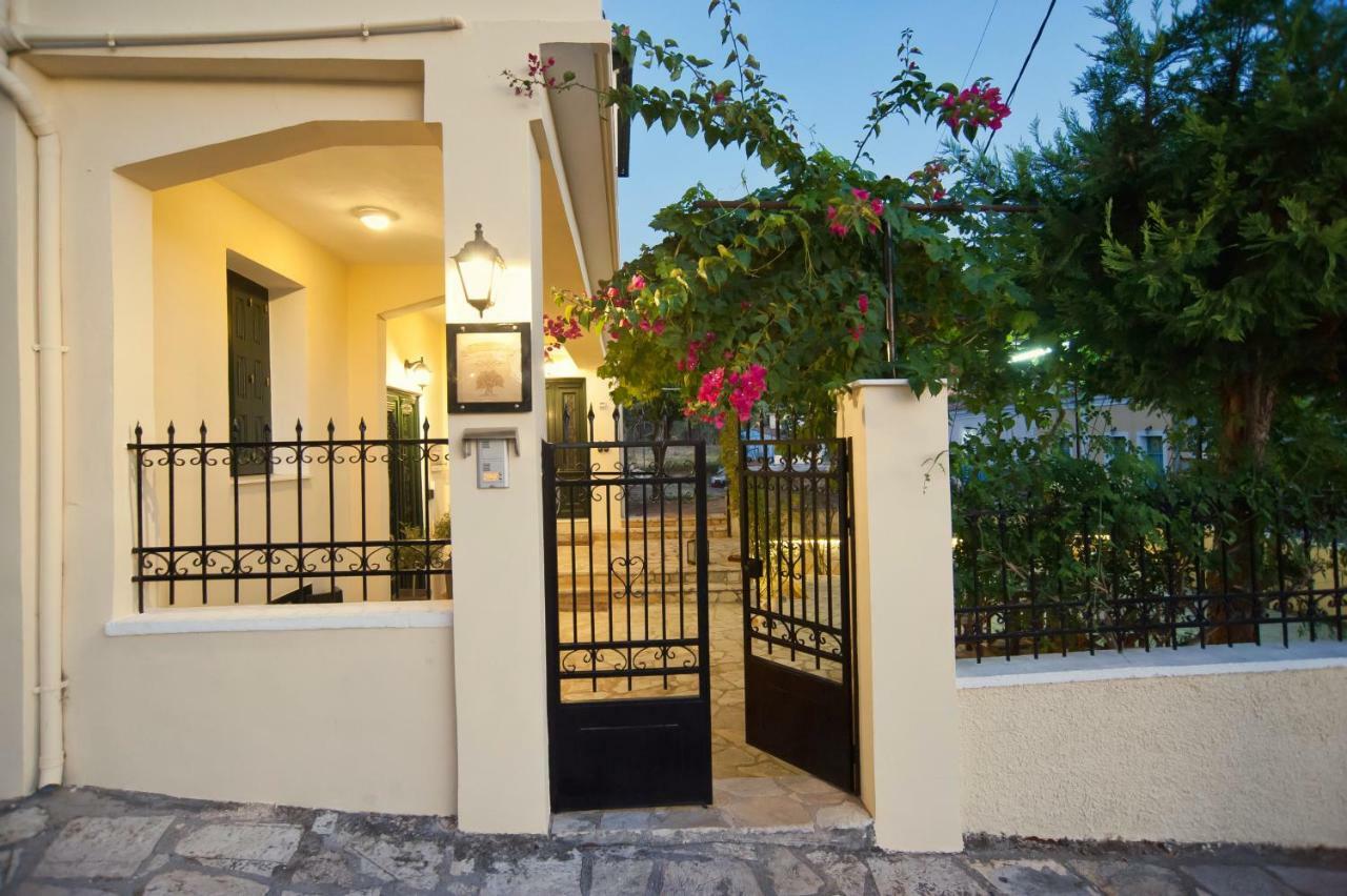 Elia Apartments Chrisso Delfos Exterior foto